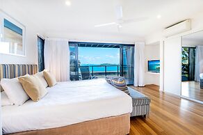 Shoreline Apartments