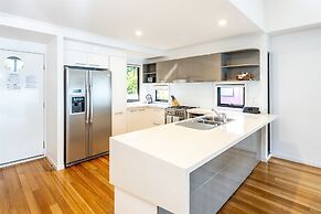 Shoreline Apartments