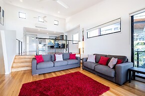 Shoreline Apartments