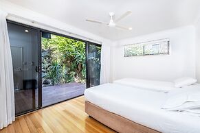 Shoreline Apartments