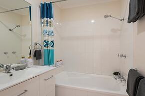 Sunset Waters Apartments