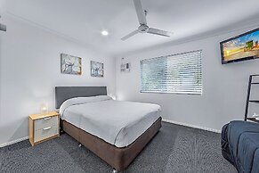 Sunset Waters Apartments