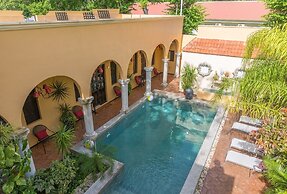 Ochenta Y Dos an urban bed & breakfast