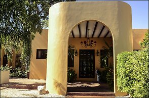 Ochenta Y Dos an urban bed & breakfast