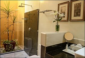 Ochenta Y Dos an urban bed & breakfast