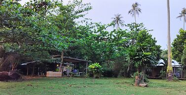 Naivacha Tent Koh Mak