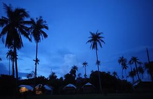 Naivacha Tent Koh Mak