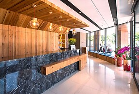 Traveller Inn Tiehua Hotel