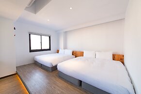 Traveller Inn Tiehua Hotel