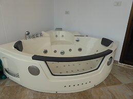 Oasis Garden & Pool Villa at VIP Resort