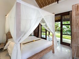 Villa Candi Kecil Empat by Villa Finder