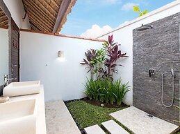 Villa Candi Kecil Empat by Villa Finder