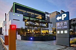 DiveCube Hotel