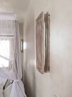 The Villa Luxury Suites Hotel