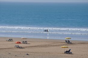 ApartHotel Eden Beach