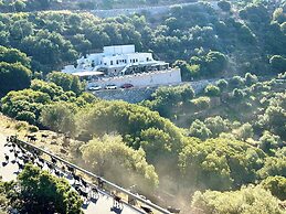 ELAIOLITHOS - Luxury Villa Suites - Adults Only