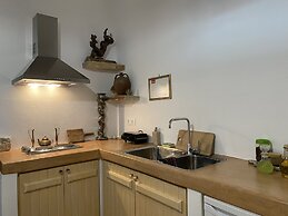 ELAIOLITHOS - Luxury Villa Suites - Adults Only