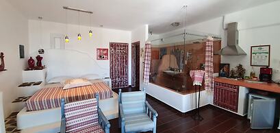ELAIOLITHOS - Luxury Villa Suites - Adults Only