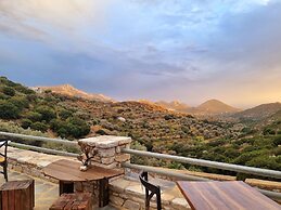 ELAIOLITHOS - Luxury Villa Suites - Adults Only