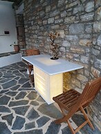 ELAIOLITHOS - Luxury Villa Suites - Adults Only