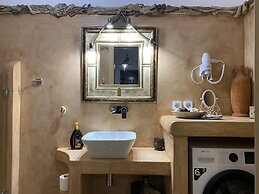 ELAIOLITHOS - Luxury Villa Suites - Adults Only