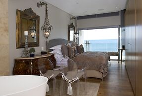 Clifton Spectacular Ocean View Apartment