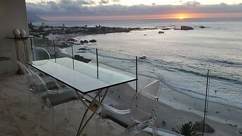 Clifton Spectacular Ocean View Apartment