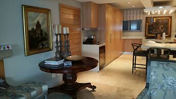 Clifton Spectacular Ocean View Apartment