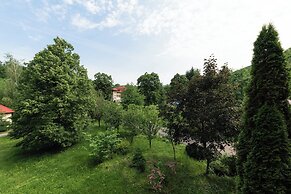 Bogolvar Retreat Resort