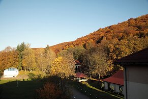 Bogolvar Retreat Resort