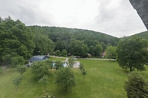 Bogolvar Retreat Resort