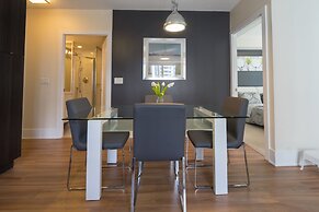 Applewood Suites - Executive 3 BDRM