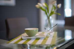 Applewood Suites - Executive 3 BDRM