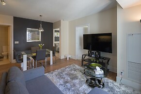 Applewood Suites - Executive 3 BDRM