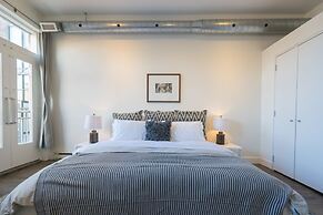 Applewood Suites - The Ossington Loft
