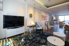 Applewood Suites - The Ossington Loft