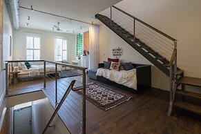 Applewood Suites - The Ossington Loft