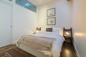 Applewood Suites - The Ossington Loft