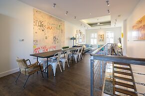 Applewood Suites - The Ossington Loft