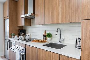 Applewood Suites - CN Tower & Convention