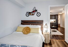 Applewood Suites - CN Tower & Convention