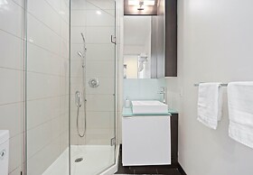 Applewood Suites - CN Tower & Convention