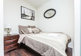 Applewood Suites - CN Tower & Convention