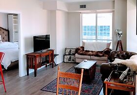 Applewood Suites - CN Tower & Convention