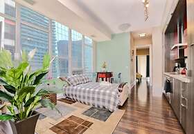 Applewood Suites - CN Tower & Convention