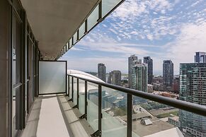 Applewood Suites - CN Tower & Convention