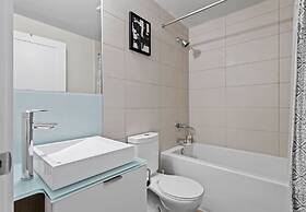 Applewood Suites - CN Tower & Convention