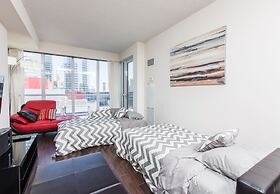 Applewood Suites - CN Tower & Convention