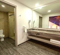 Life Hotel