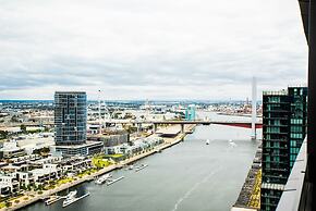 Melbourne Private Apartments - Collins Street Waterfront, Docklands